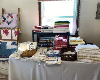 Doilies, tablecloths, misc linens 