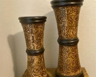 Ceramic pillars