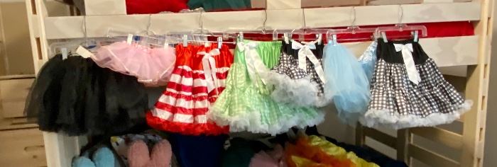 Little girls Tutus in serval different colors. New