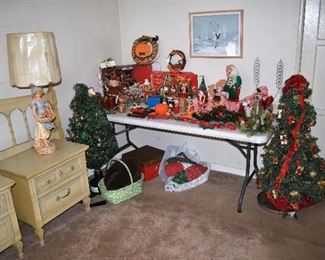 Holiday Room Overview