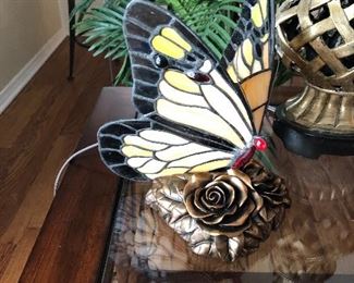 Quoizel butterfly lamp