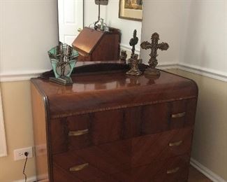 vintage dresser & mirror with bakelite handles