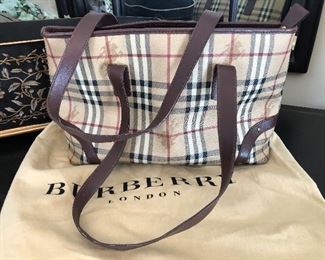 Burberry tote with dust bag