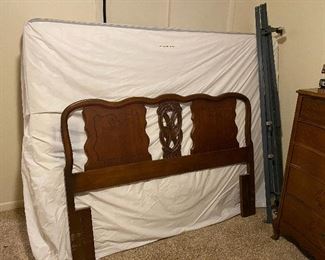 Full bed with rails & mattress & box springs