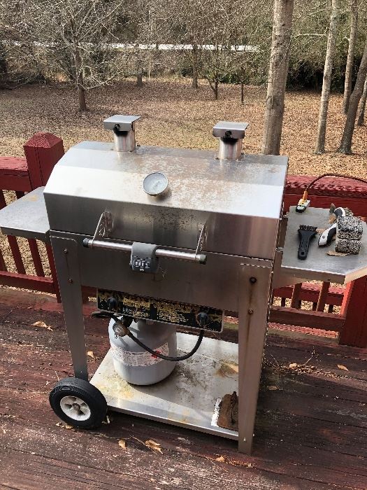 Wilmington Stainless Steel Cape Fear Gas Grill 