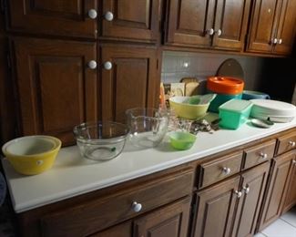 Pyrex, bowls, Tupperware, kitchen