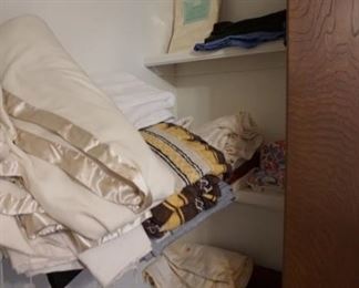 blankets, table cloths