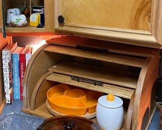 Nice Wooden Bread Boxes, Visionware