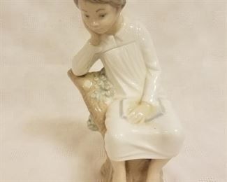 Lladro 'The Thinker'
