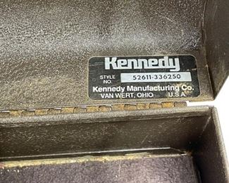 Kennedy 26in 11 drawer Machinist Tool Chest 52611	18x26.75x8.75in D	HxWxD