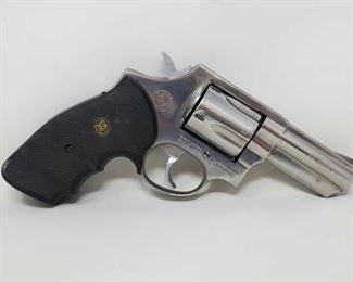 634	

Taurus 431 .44 Spl Revolver
NO CA
Serial Number: LA557544
Barrel Length: 3"

NO CA BUYERS! Out of state only!

$25 out of state shipping for a single handgun purchase with out insurance. Insurance cost varies by purchase amount. Shipping cost for multiple handguns or with rifles will also vary.