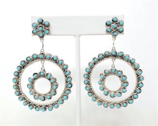 426	

Sterling Silver Earrings With Turquoise Stones, 11.3g
Weighs Approx 11.3g
Value 264
