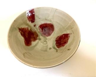 $25 Studio pottery ceramic bowl.   6.25" diam, 3" H. 