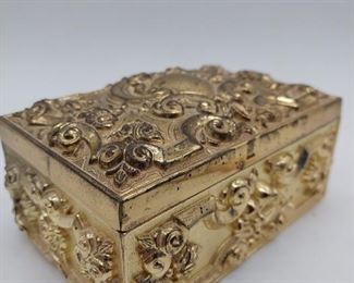 GOLDEN TRINKET BOX