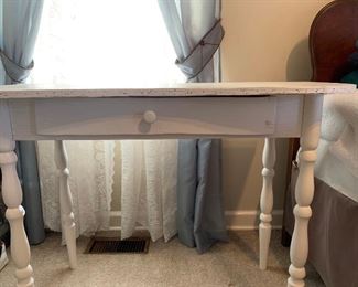 Small Primitive Table