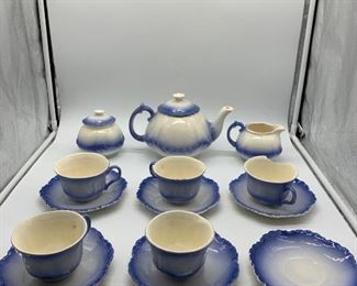 Tea Pot and Dish Set