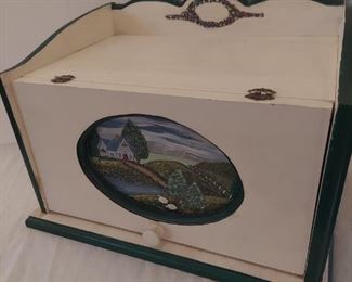WOODEN BREAD BOX