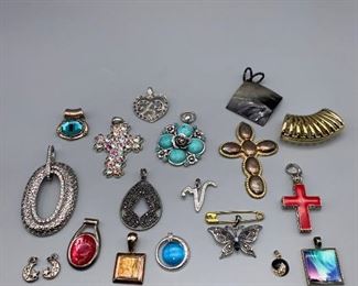 Costume Jewelry Pendant Lot