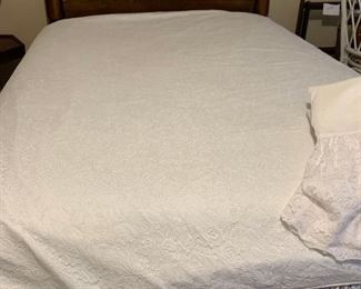 Eyelet Lace Queen Duvet