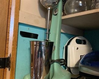 Vintage Hamilton Beach Jadette green milk shake mixture and cup