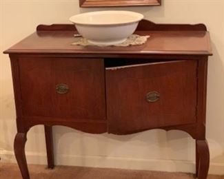 Vintage small buffet 
