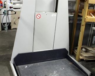 2010 Polar Lift, Model LW1000-4, 220 Volt, 60" x 56" x 48", 1000 Kg Max Capacity