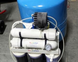 American Moistening Company Industrial Space Humidifier, Reverse Osmosis Water Storage Tank, And SpectraPure Filter System