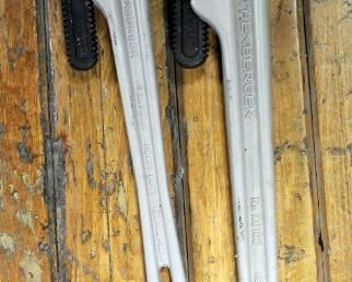 Rothenberger Heavy Duty Pipe Wrenches, Qty 2, 18" - #7.0161 And 24" - #7.0162