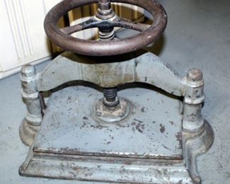 Antique Cast Iron Press, 15" x 12" x 19"