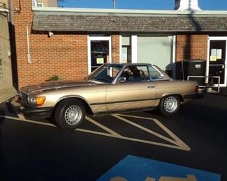 1980  Gold  450SL Runs Great, No accidents. Brand New soft top  143K  $12550. Original Hard top included, pre sale available item.