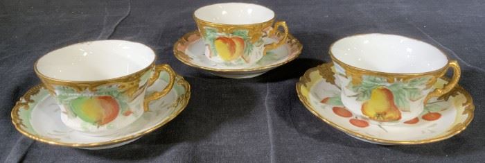 Set 6 Vintage Porcelain Teacups & Saucer
