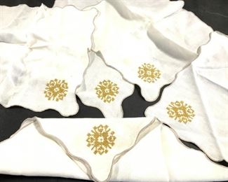 Collectible Linen Embroidered Tablecloth Sets,
