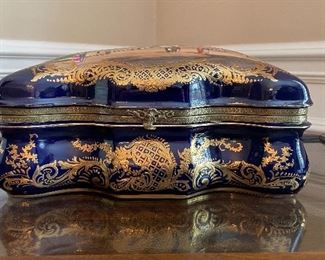 Lovely Covered Porcelain Box w/ Painted with Promenade Scene
