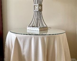Pre form round table w/ table cloth & Decorative table lamp, iron w/ emblem