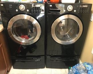 Like new LG washer and dryer!