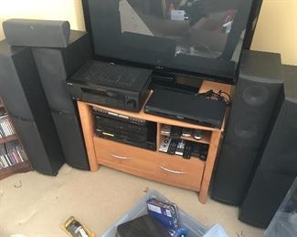Infinity speakers and subwoofer 
Harmon Karden stereo system
Blue ray, VHS, all the works!