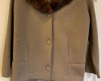 Vintage Evelyn Varon Ladies Suit w Fur Collar