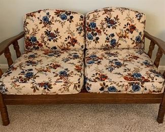 Vintage Couch w Upholstered Cushions