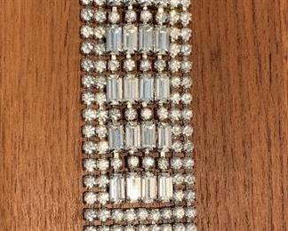 Vintage Weiss Wide Band Rhinestone Bracelet