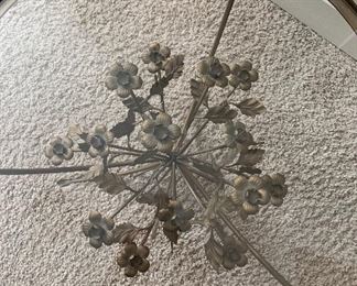 MCM Metal Flower Bouquet Table