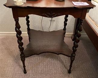 Lovely antique barley twist lamp table