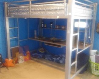 Full size bed w/underneath desk