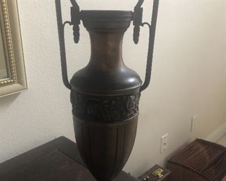 Decorative vase