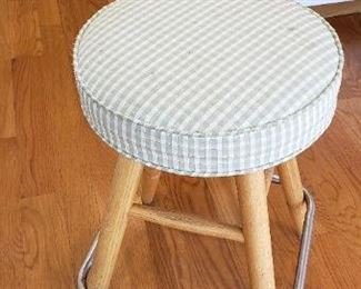 pair kitchen stools