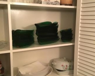 Green Glass Leaf Dish Set, serving pieces