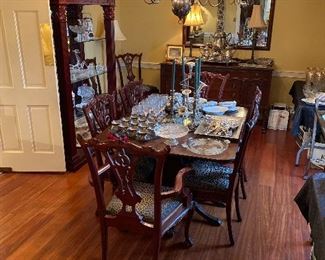 Dinning table can be very large. But we do not have the leaves. Chairs will be sold separately 