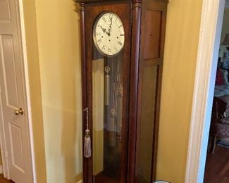 Howard Miller clock