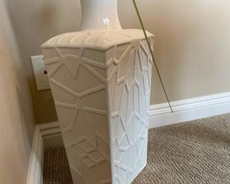 Silk Umbrella Papyrus Leaf Plant in Ceramic Vase