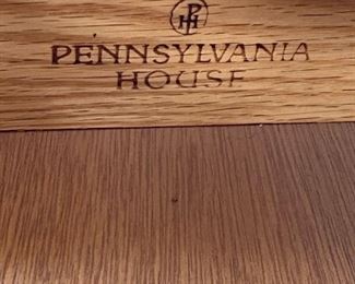 PENNSYLVANIA HOUSE Sofa Table