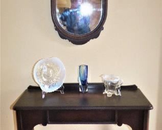 Antique Foyer Table with Mirror Set